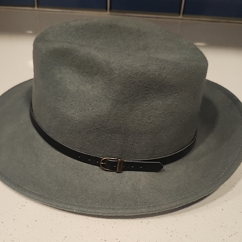 Elegant Gray Women's Hat